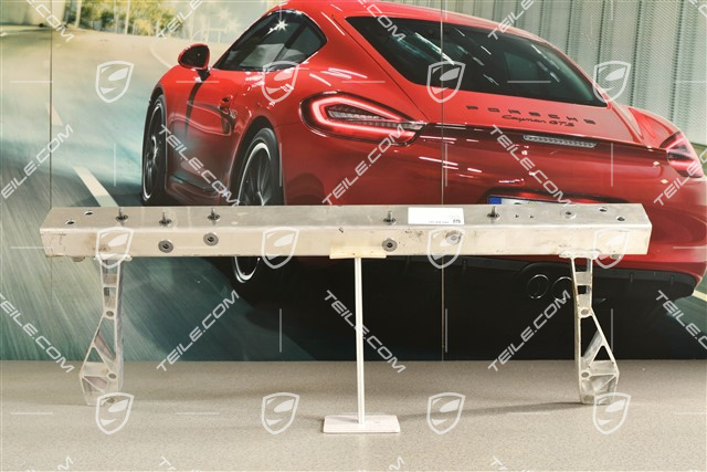 Strut / support, Front