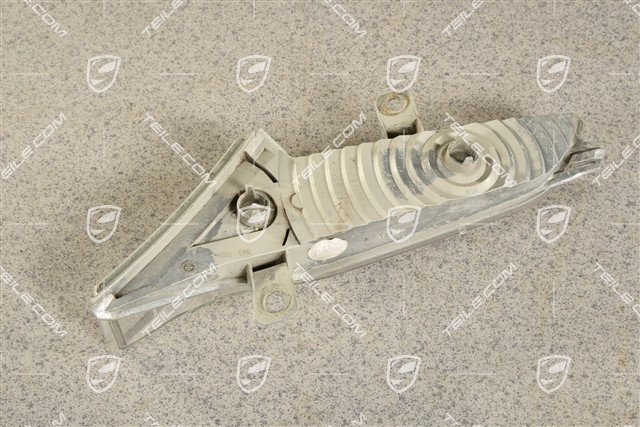Seitenblinkleuchte, verbreiterte Radlaufabdeckung, R