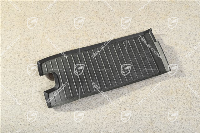 Rear shelf tray / storage box rubber insert