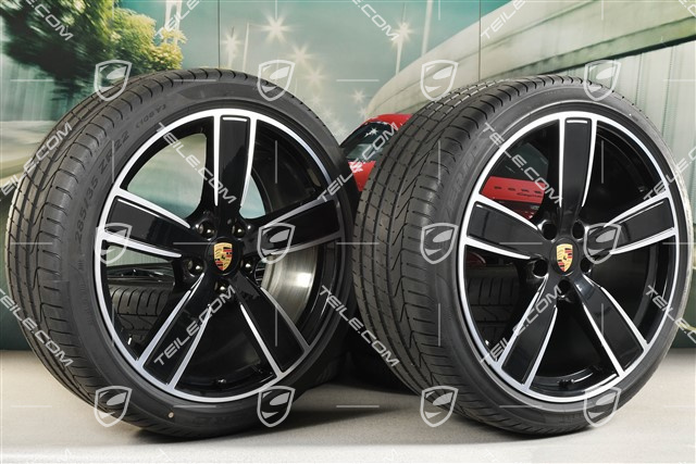 22-inch summer wheel set Sport Classic, rims 10J x 22 ET48 + 11,5J x 22 ET61 + NEW Pirelli summer tyres 285/35 ZR22 + 315/30 ZR22, black high gloss, with TPM