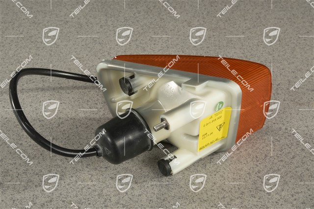 Turn signal assembly, R