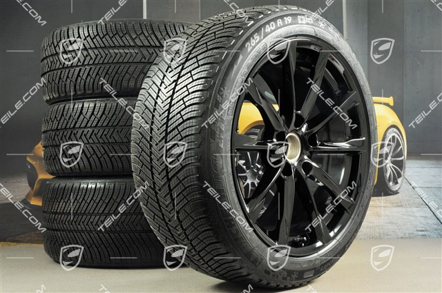 19" Boxster S Winterräder Satz, Felgen 8J x 19 ET57 + 10J x 19 ET45, Michelin Pilot Alpin 4 Winterreifen 235/40 R19 + 265/40 R19, in Schwarz Hochglanz