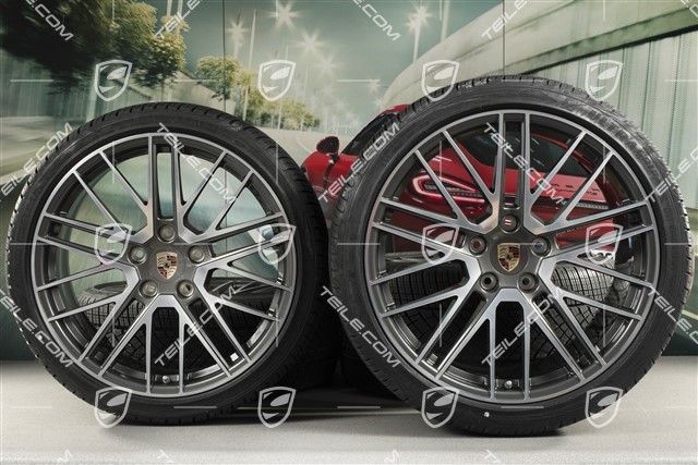 20/21-inch Turbo V winter wheel set, wheel rims 8,5J x 20 ET40 + 11J x 21 ET66 + NEW Goodyear winter tyres 245/35 R20 + 305/30 R21
