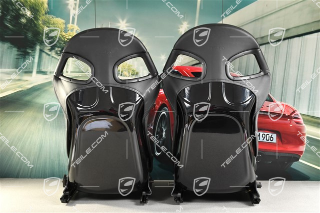 Schalensitze, Leder, schwarz, mit geprägtem Porsche Wappen, L+R