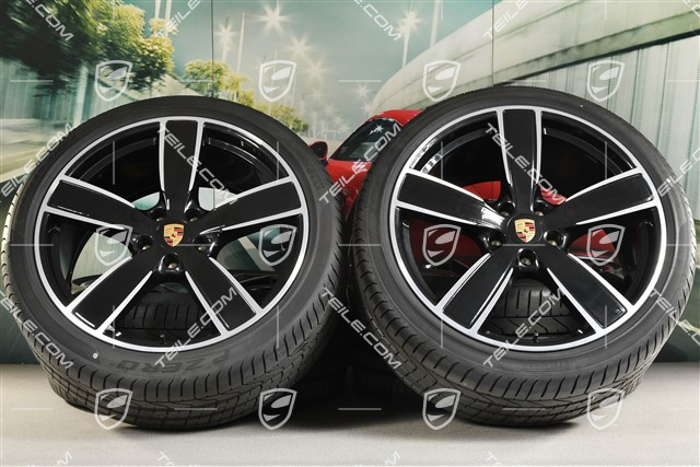 22-inch summer wheel set Sport Classic, rims 10J x 22 ET48 + 11,5J x 22 ET61 + NEW Pirelli summer tyres 285/35 ZR22 + 315/30 ZR22, black high gloss, with TPM