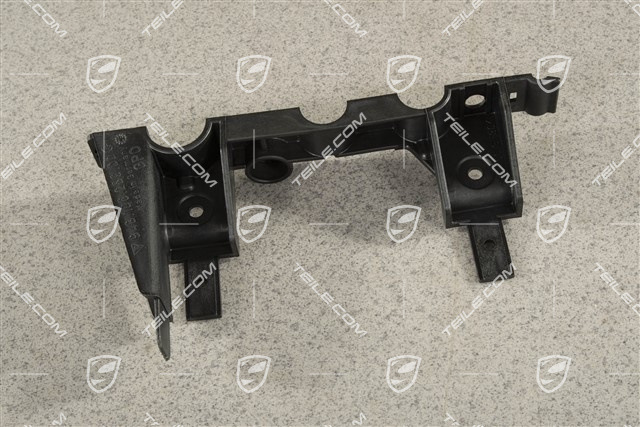 S / Turbo, 4,5L V8, Mounting block / fastener / bracket cooling system pipes (between cylinder heads), upper part