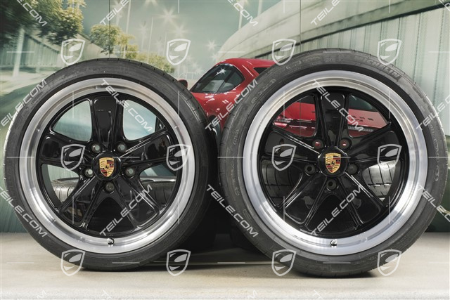 19" Sommerräder Satz "911 Sport Classic", Felgen 8,5J x 19 ET55 + 11,5J x 19 ET50, Michelin Sommerreifen 235/35 ZR19 + 305/30 ZR19, mit RDK-Sensoren