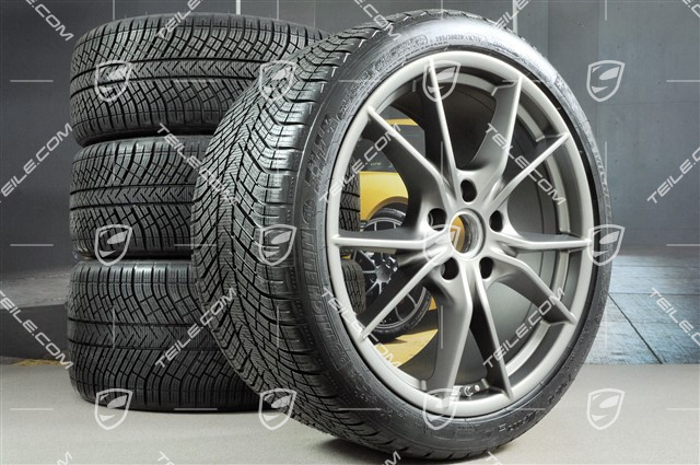 20" Winterräder Satz Carrera S (IV), gebr./neuwertige Felgen 8,5J x 20 ET49 + 11J x 20 ET78 + NEUE Michelin Pilot Alpin PA4 N1 Winterreifen 245/35 R20 + 295/30 R20, in Platinum (seidenglanz)