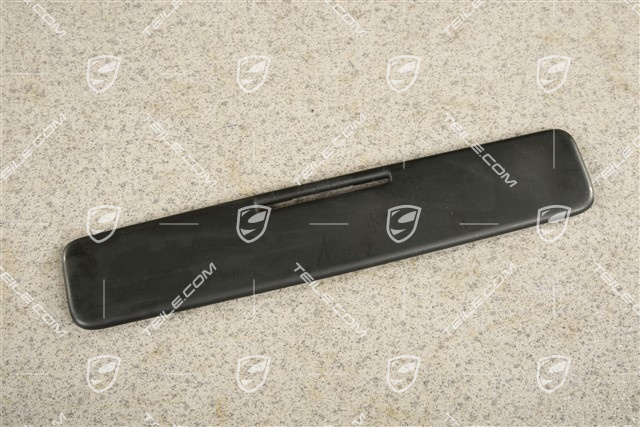 Sonnenblende, Schwarz