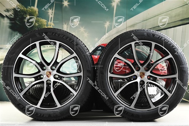21-inch Cayenne COUPE Exclusive Design winter wheel set, rims 9,5J x 21 ET46 + 11,0J x 21 ET49 + Michelin Pilot Alpin 5 SUV winter tyres 285/45 R21 + 305/40 R21, with TPMS, black high gloss