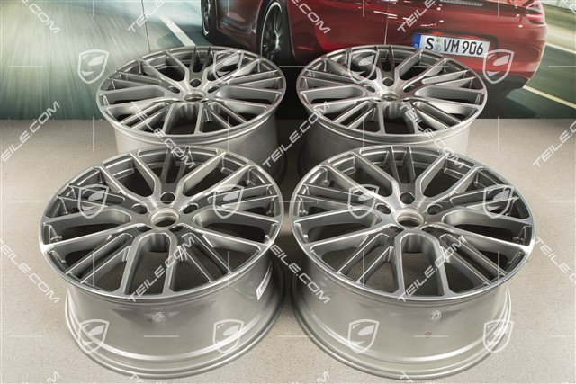 21" Felgensatz Panamera Exclusive Design Sport, 9,5J x 21 ET71 + 10,5J x 21 ET71, in Platinsilber-Metallic