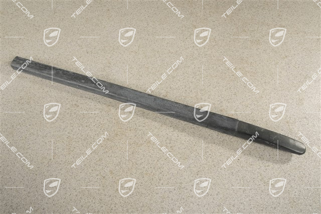 Rear bumper protective strip / moulding