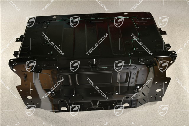 Front end terminal piece incl. boot floor plate
