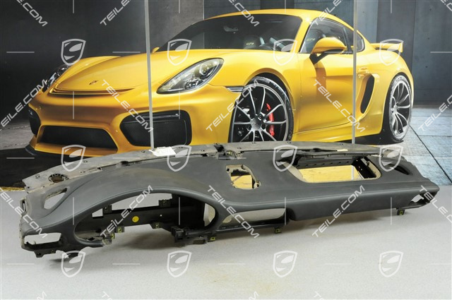 Dashboard, upper part, leather, Sport Chrono Package, damaged Dashboard, upper part, leather, Sport Chrono Package, damaged