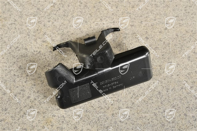 Water guide housing lid lock