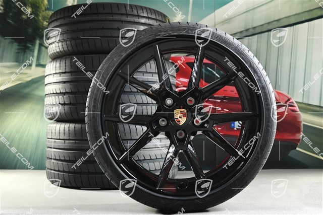 20+21" Carrera S Sommerräder Satz, Felgen 8,5J x 20 ET50 + 11,5J x 21 ET79, Goodyear Sommerreifen 245/35 R20 + 315/30 R21, schwarz hochglanz