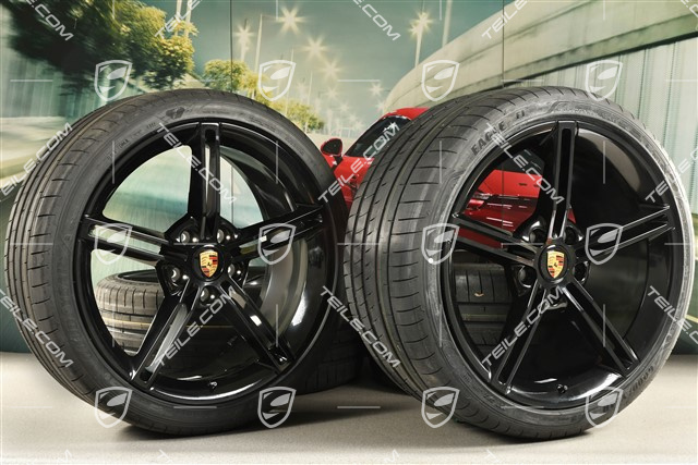 21" Mission E Design Sommerräder Satz, Felgen 9,5J x 21 ET60 + 11,5J x 21 ET66 + Goodyear Sommerreifen 265/35 R21 + 305/30 R21, in Schwarz Hochglanz