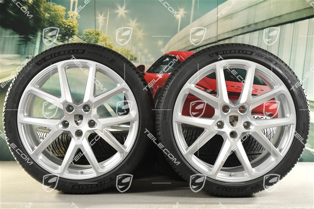 21" Panamera SportDesign Winterräder Satz, Felgen 9,5J x 21 ET71 + 10,5J x 21 ET71 + NEUE Michelin Pilot Alpin 5 Winterreifen 275/35 R21 + 315/30 R21, Silber Metallic