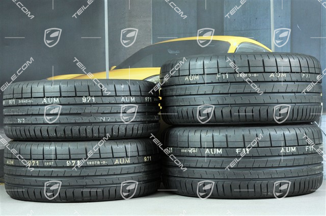 20-inch Carrera Classic summer wheels set, rims 8J x 20 ET57 + 10J x 20 ET45 + Pirelli summer tires 235/35 ZR20 + 265/35 ZR20, with TPMS, minimale traces