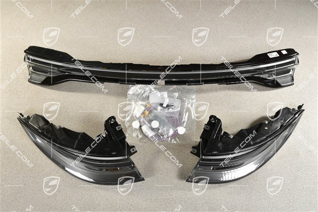 Exclusive Design rear light set, left+right+center