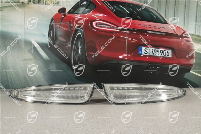 Lampy tylne przezroczyste (białe), komplet (L+R), C2 / C2S / C2GTS / GT3 / GT3RS, wersja UK