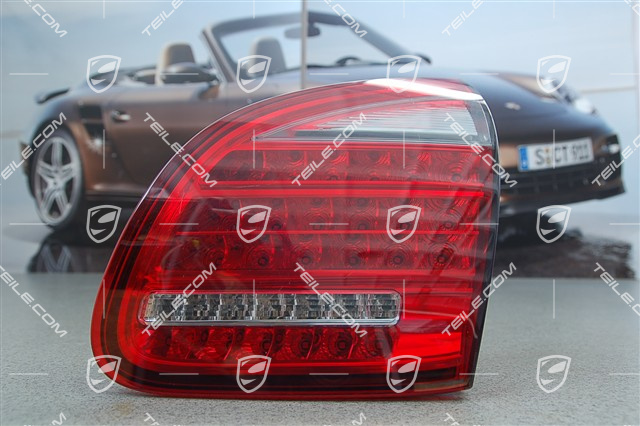 Inner rear light, R