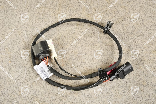 Wiring harness for reversing camera