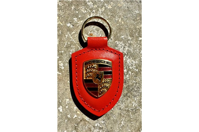 Crest Keyring "Driven by Dreams" – 75Y, lavaorange
