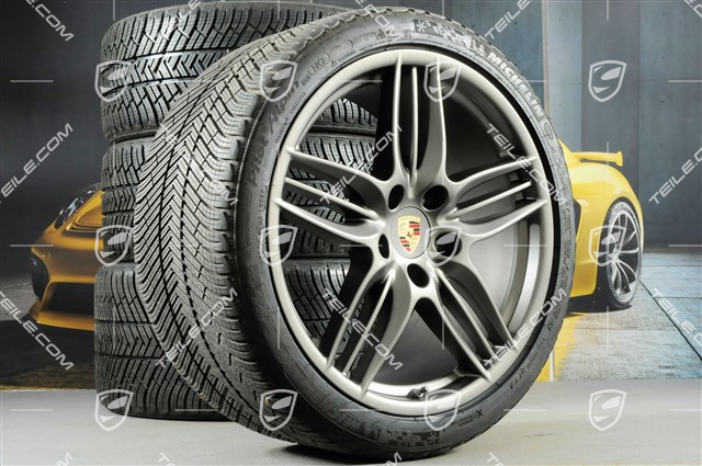 20" Sport Design Winterräder Satz, 8,5J x 20 ET51 + 11J x 20 ET70 + Michelin Winterreifen 245/35 ZR20 + 295/30 ZR20, ohne RDK-Sensoren, Platinum Seidenmatt