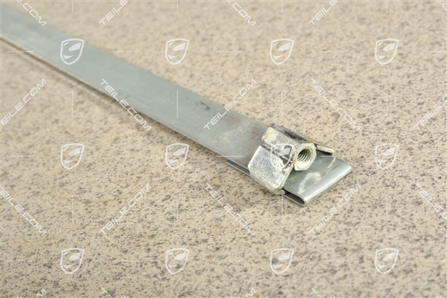 Tensioning / restraining strap