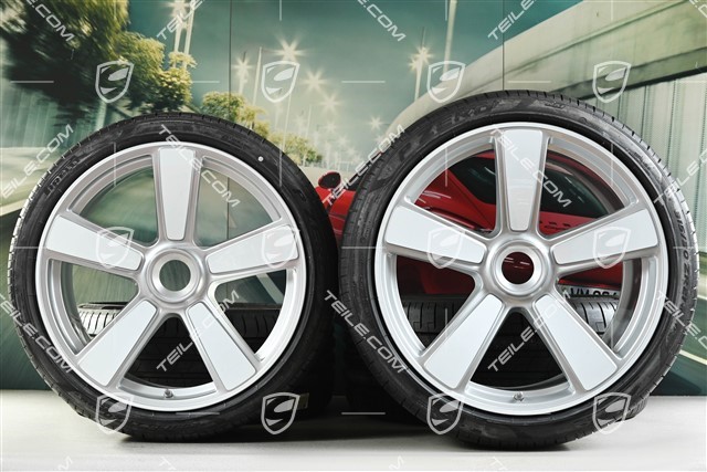 20-inch + 21-inch Sport Classic "911 Turbo 50 Years" summer wheel set, rims 9,5J x 20 ET44 + 12J x 21 ET70 + Pirelli summer tyres 255/35 R20 + 315/30 R21, white high gloss