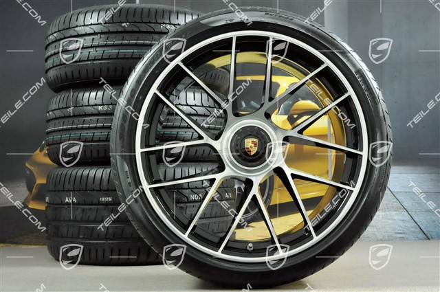 20-inch wheel set Turbo Sport III, central lock, rims 9J x 20 ET51 + 11,5J x 20 ET56 + Pirelli summer tyres 245/35 ZR20 + 305/30 ZR20, black