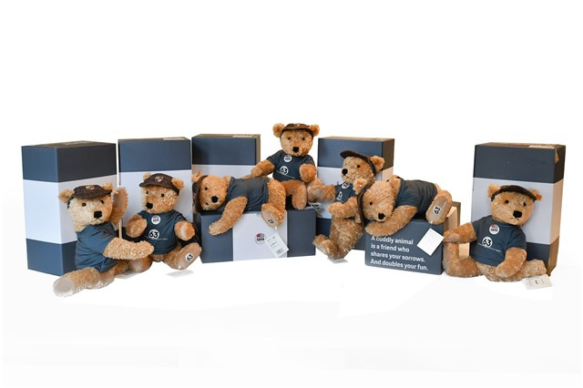 60Y 911 Steiff x Porsche Teddy Bear - 60 Years of Porsche 911 - Limited Edition / 1.911 units