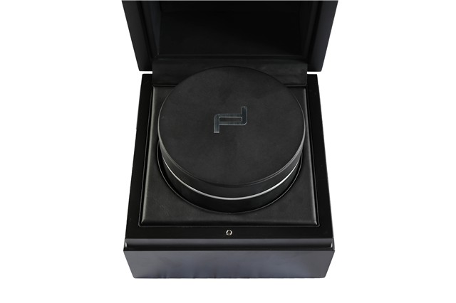 Porsche Design Sport Chrono Subsecond, 1919 Collection, Titanium + Fahrzeugleder, Durchmesser 42mm, in Schwarz
