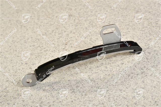 Guide rail for oil pump drive chain