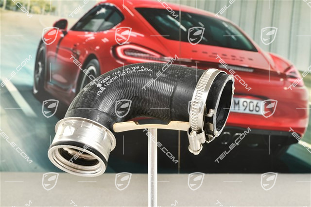 Gumowy przewód wąż intercoolera 3,0L 155/176/180kW Diesel, górny, R