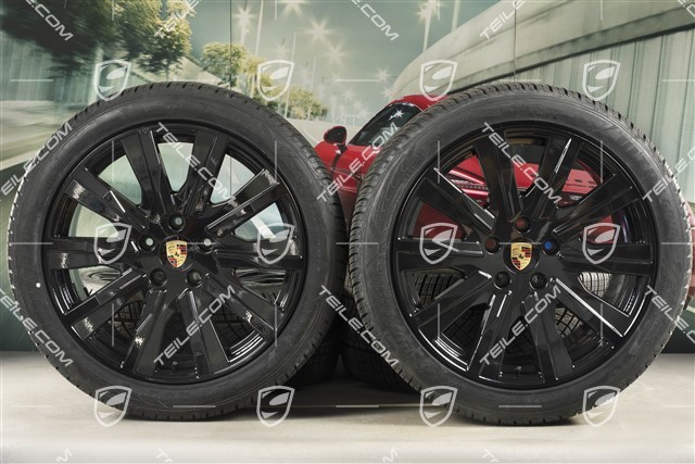 20-inch Taycan Tequipment Design winter wheel set, rims 9J x 20 ET54 + 11J x 20 ET60 + NEW Goodyear winter tyres 245/45 R20 + 285/40 R20