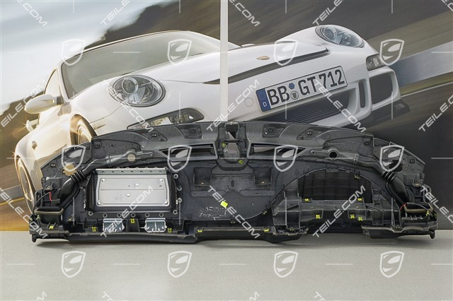 Dashboard, upper part, black leather