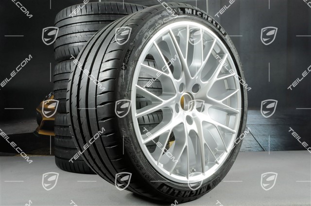 21-inch Panamera SportDesign summer wheel set, rims 9,5J x 21 ET71 + 11,5J x 21 ET69 + Michelin summer tires 275/35 ZR21 + 315/30 ZR21, with TPM