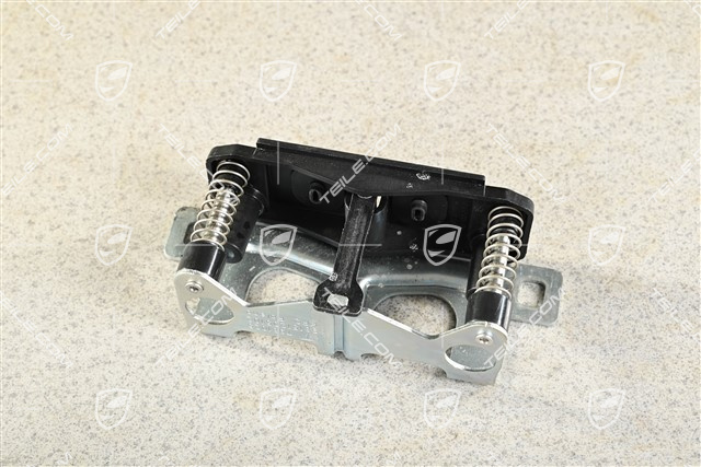 Rear lid striker