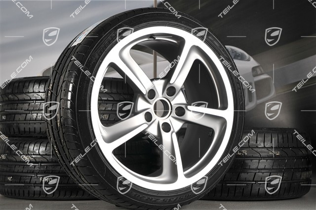 20" SportTechno Sommerräder Satz,  8,5J x 20 ET57 + 10J x 20 ET50, 235/35 ZR20 + 265/35 ZR20