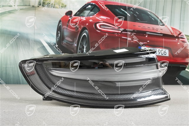 LED Rückleuchten/Heckleuchten, inkl. Leuchtenband, abgedunkelt/schwarz, Satz: links+rechts+mitte, mit „PORSCHE" Schriftzug in Schwarz