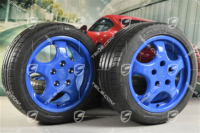 17-inch CUP I wheel set, 7J x 17 ET55 + 9J x 17 ET55 + Michelin summer tyres 225/45 ZR17 + 255/40 ZR17, Maritime Blue 38B