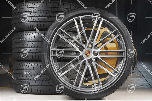 22" Sommerräder Satz 911 Turbo IV Design, Felgen 10J x 22 ET48 + 11,5J x 22 ET61 + Pirelli Sommerreifen 285/35 ZR22 + 315/30 ZR22, mit RDK-Sensoren