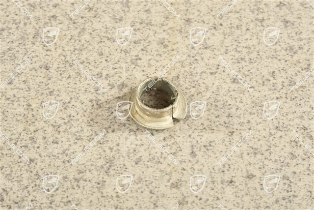 Bush for brake booster reverse lever