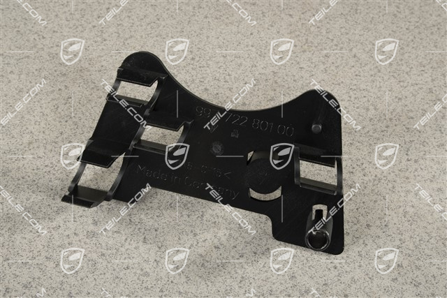 Mounting for vehicle tools