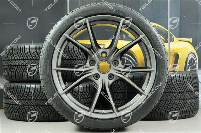 20" Winterräder Satz Carrera S (IV), neuwertige Felgen 8,5J x 20 ET49 + 11J x 20 ET56 + NEUE Michelin Pilot Alpin PA4 N1 Winterreifen 245/35 R20 + 295/30 R20 (0 Km), in Platinum für Porsche 991.2