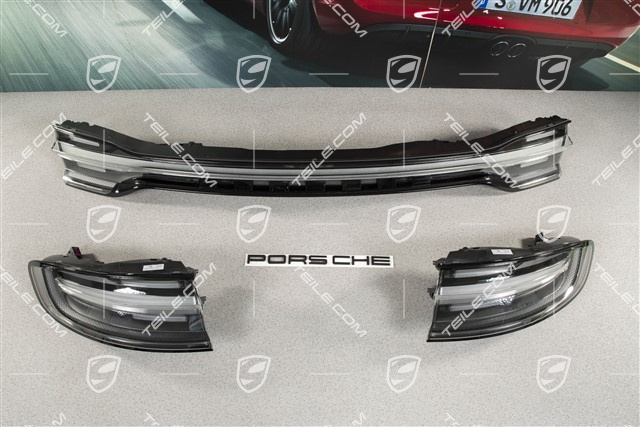 LED Rückleuchten/Heckleuchten, inkl. Leuchtenband, abgedunkelt/schwarz, Satz: links+rechts+mitte, mit „PORSCHE" Schriftzug in Schwarz
