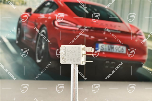 Water pump relay, 3.0 V6 Diesel