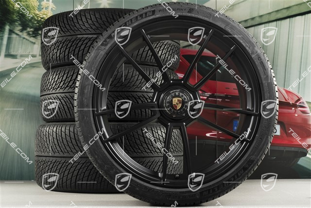20"+21" GTS "Turbo S" Winterräder Satz, Zentralverschluss Felgen 8,5J x 20 ET50 + 11J x 21 ET66 + Michelin Winterreifen 245/35 R20 + 295/30 R21, schwarz seidenmatt